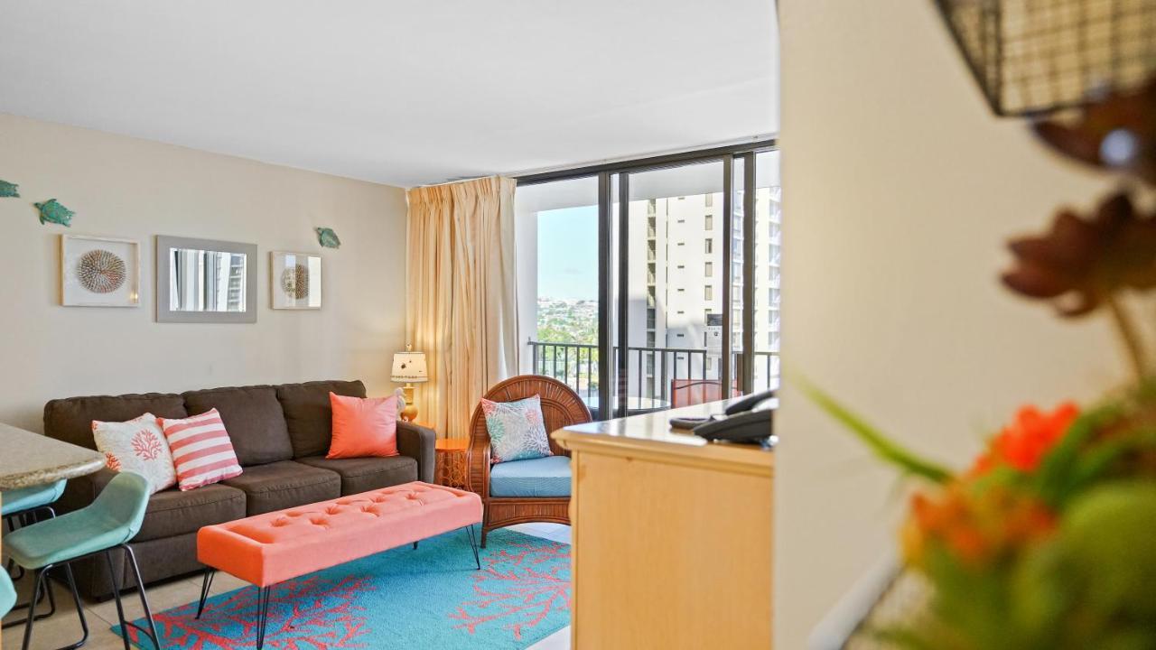 Waikiki Banyan Suites W Free Parking Honolulu Exterior foto